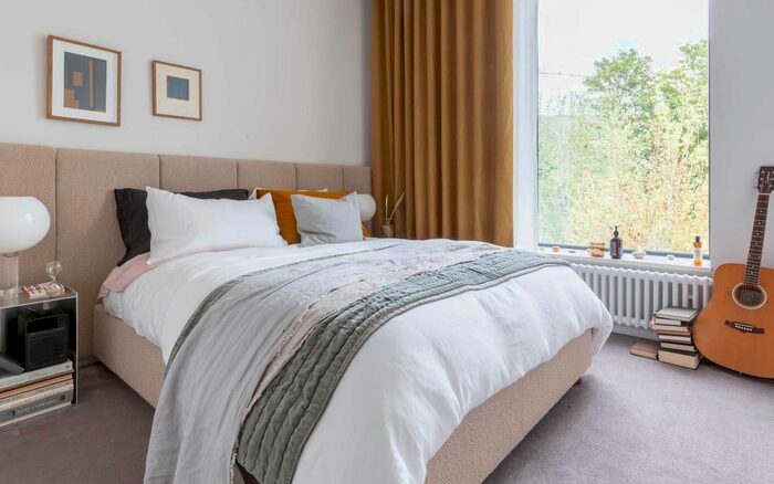 1 Bedroom Flat For Sale In Catherine Wheel Rd, Brentford, London, TW8