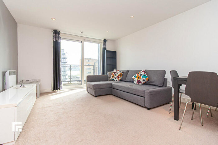 2 Bedroom Apartment To Rent In Kilcredaun House, Prospect Place, Cardiff Bay, CF11