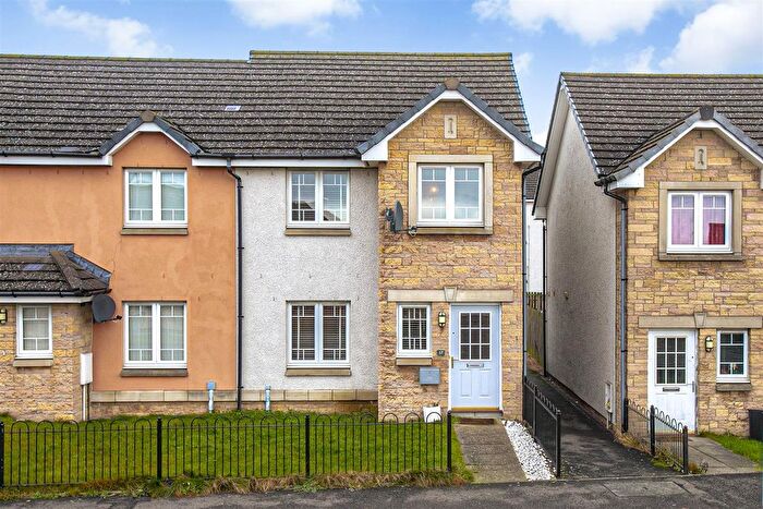 3 Bedroom End Of Terrace House To Rent In Trondheim Parkway, Dunfermline, KY11