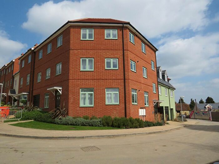 1 Bedroom Apartment To Rent In Summerhouse Hill, Buckingham, MK18