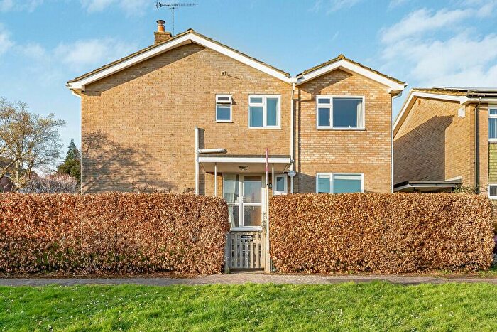 4 Bedroom Detached House For Sale In Merryfield Road, Petersfield, Hampshire, GU31