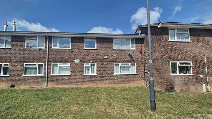 2 Bedroom Apartment For Sale In Ploughmans Holt, Southam, CV47