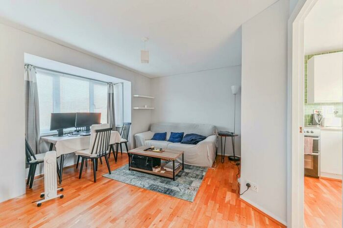 1 Bedroom Flat To Rent In Eleonora Terrace, Sutton, SM1