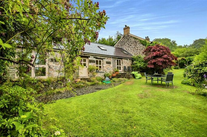 4 Bedroom Detached House For Sale In Llansadwrn, Llanwrda, Llandeilo, Carmarthenshire, SA19