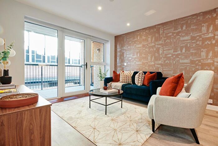 1 Bedroom Apartment To Rent In Gatehouse Apartments, Southampton Southampton, SO14