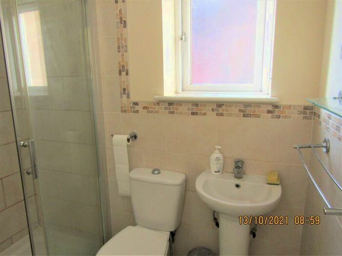 1 Bedroom Flat To Rent In Clough Road, Rotherham, S61