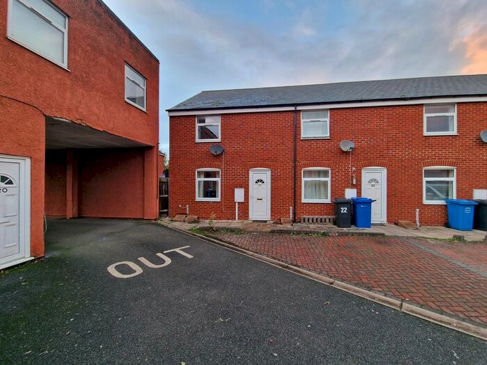 2 Bedroom Property To Rent In Wood Street, Kettering, NN16