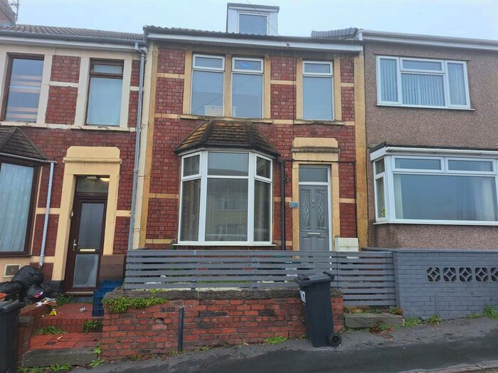 2 Bedroom Terraced House To Rent In Downend Road, Kingswood, Bristol, BS15