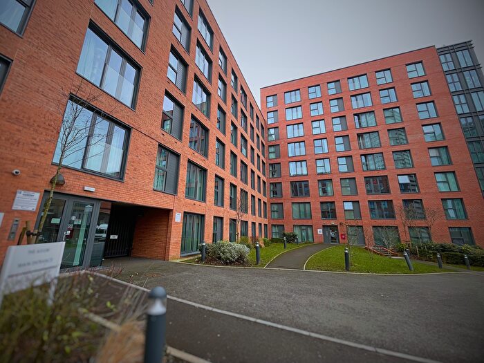 2 Bedroom Flat To Rent In The Axium, Windmill Street, Birmingham, B1