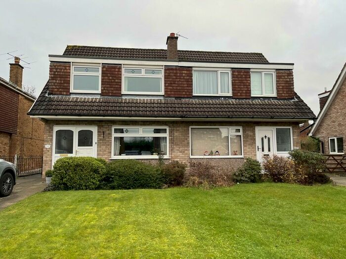 3 Bedroom Semi-Detached House To Rent In Claughton Avenue, Leyland, PR25