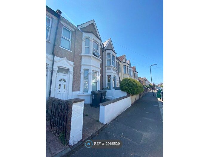 5 Bedroom Terraced House To Rent In Frith Road, London, E11