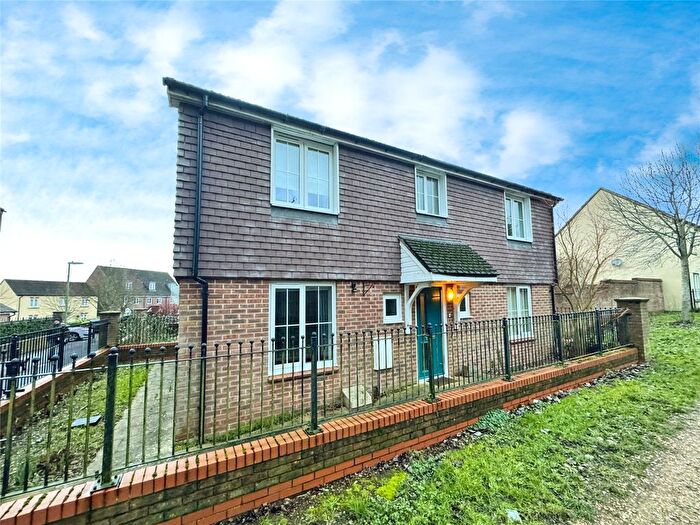 4 Bedroom Detached House For Sale In Rye Way, Andover, Hampshire, SP11