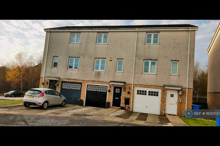 3 Bedroom End Of Terrace House To Rent In Queens Crescent, Livingston, EH54