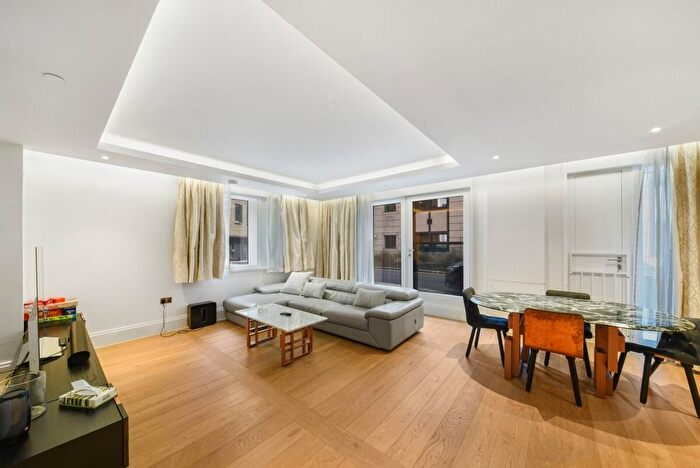 2 Bedroom Flat To Rent In Strand, London, WC2R