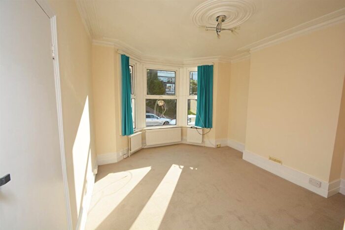 1 Bedroom Property To Rent In Dollis Road, London, N3