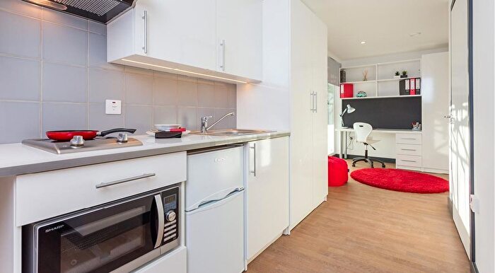 Studio To Rent In Portswood Road, Southampton, SO17
