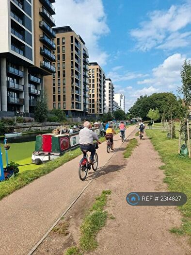 1 Bedroom Penthouse To Rent In Palmers Road, London, E2