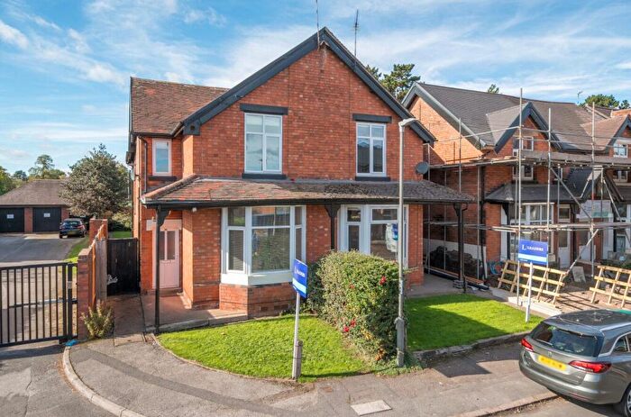3 Bedroom Semi Detached House For Sale In Elm Avenue, Long Eaton, Nottingham, NG10