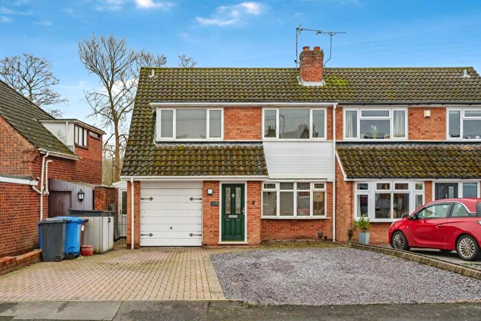 3 Bedroom Semi Detached House For Sale In Dama Road, Fazeley, Tamworth, B78