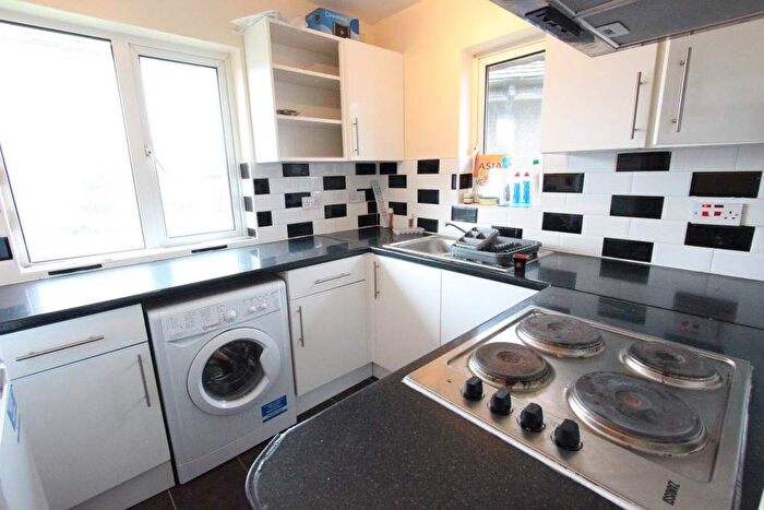 1 Bedroom Flat To Rent In Riverside Gardens, Wembley, HA0