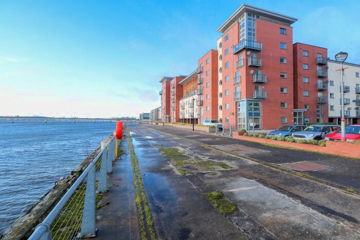 2 Bedroom Flat To Rent In Marine Parade, City Quay, Dundee, DD1
