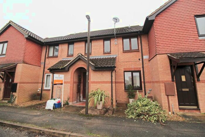 2 Bedroom Maisonette To Rent In Pettingrew Close, Walnut Tree, Milton Keynes, MK7