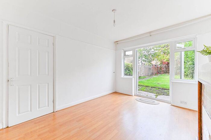 3 Bedroom Terraced House To Rent In Kimberley Road, Selhurst, Croydon, CR0