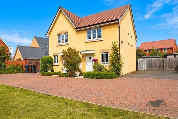 2 Bedroom Semi-Detached House For Sale In Poplar Drive, Harlow, CM17