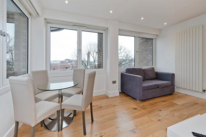 1 Bedroom Apartment To Rent In Riverdale House, SE13
