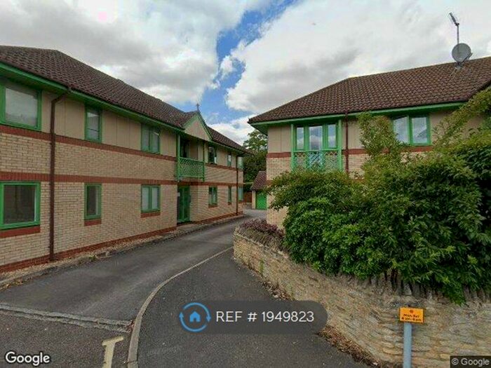 1 Bedroom Flat To Rent In Victoria Court, Bicester, OX26