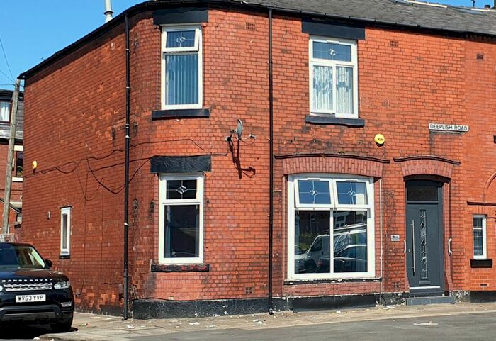 4 Bedroom End Of Terrace House To Rent In Deeplish Road, Rochdale, Lancashire, OL11