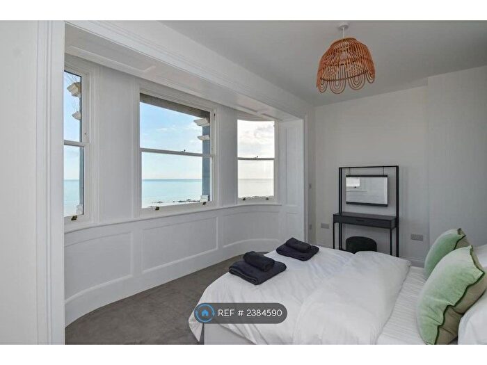 2 Bedroom Flat To Rent In Warrior Square, St. Leonards-On-Sea, TN37