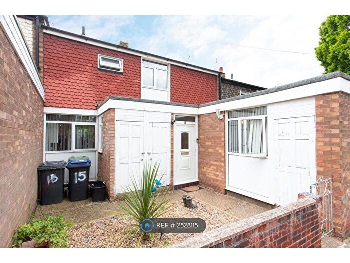 3 Bedroom Terraced House To Rent In Alfred Close, Canterbury, CT1