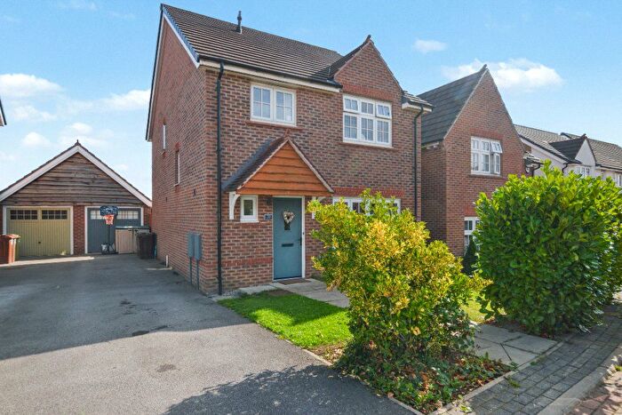 4 Bedroom Detached House For Sale In Eton Walk, Wakefield, West Yorkshire, WF1