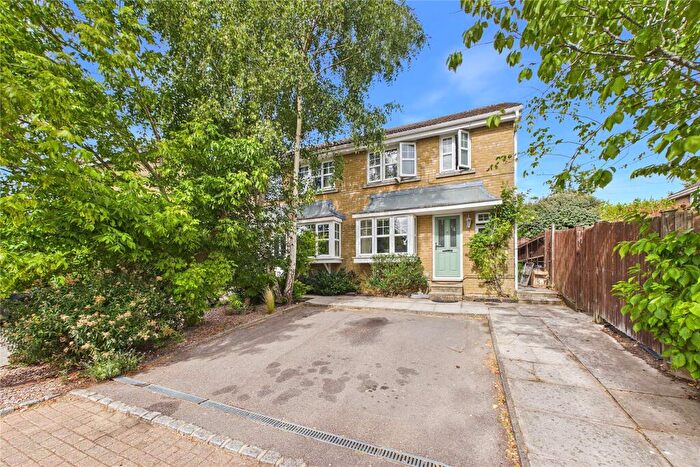 3 Bedroom End Of Terrace House For Sale In Martel Close, Camberley, Surrey, GU15