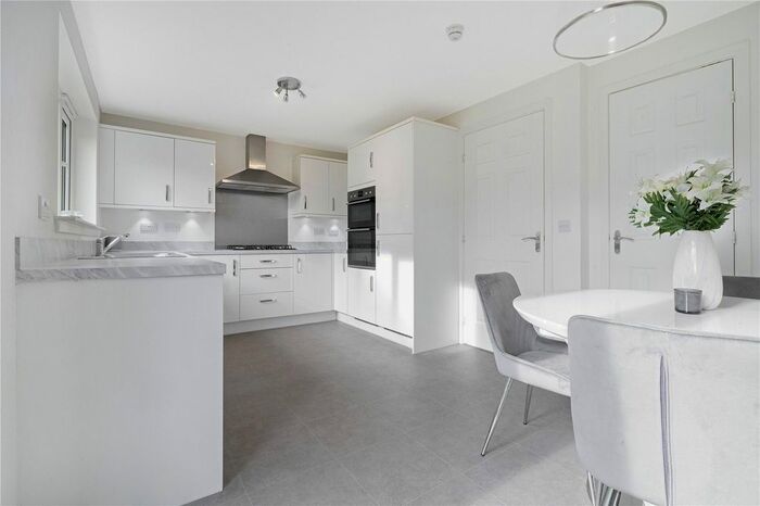 4 Bedroom Detached House For Sale In Patterton Range Way, Glasgow, G53