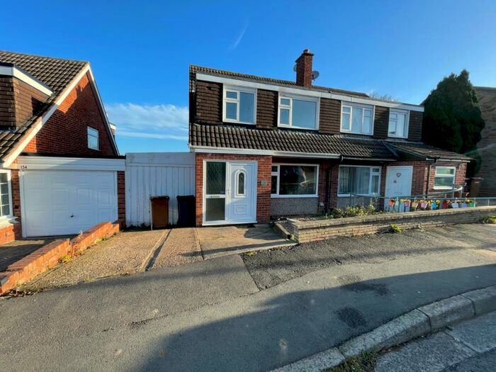 3 Bedroom Semi-Detached House To Rent In Grange Drive, Melton Mowbray, LE13