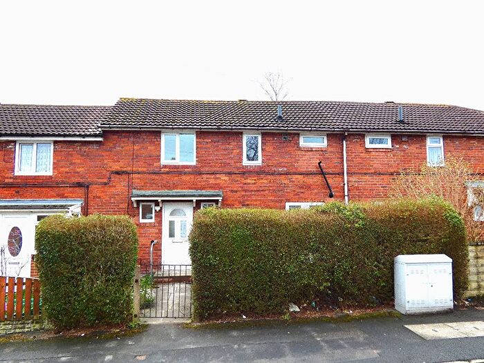 3 Bedroom Town House To Rent In Middleton Park Crescent, Middleton, LS10
