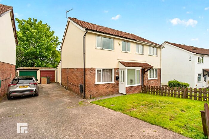 3 Bedroom Semi-Detached House For Sale In Vista Rise, Cardiff, CF5