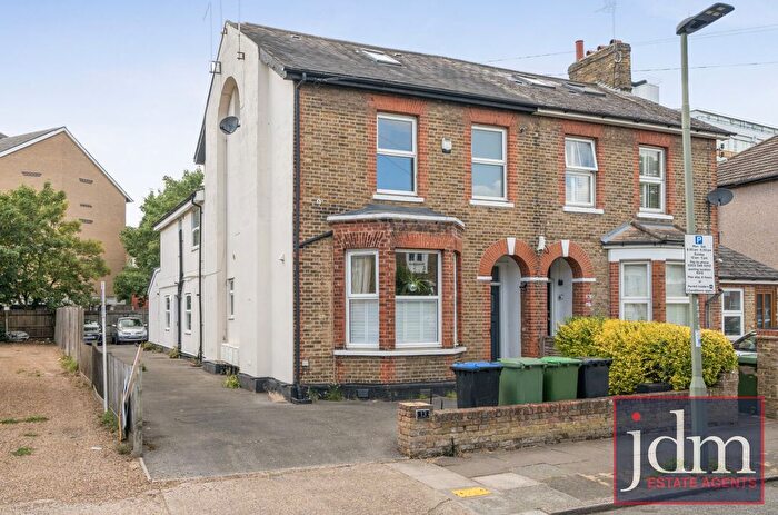 2 Bedroom Flat To Rent In Palace Grove, Bromley, BR1
