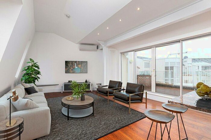 2 Bedroom Apartment To Rent In Carlyle Court, Chelsea Harbour, London, SW10