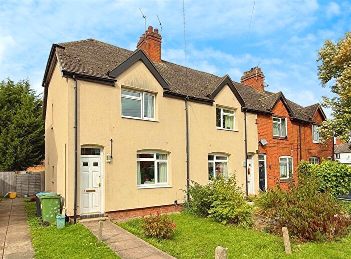 3 Bedroom End Of Terrace House For Sale In Park Road, Stratford-upon-Avon, CV37