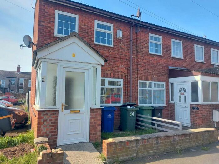 2 Bedroom Terraced House To Rent In Grafton Street, Grimsby, DN32