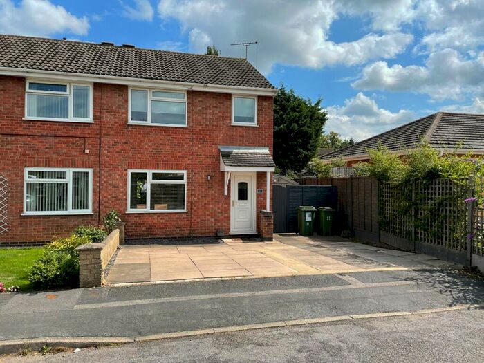 3 Bedroom Semi-Detached House To Rent In Newby Close, Whetstone, Leicester, LE8