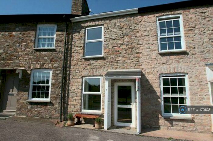 2 Bedroom Terraced House To Rent In Church Terrace, Tiverton, EX16