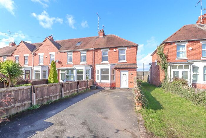 3 Bedroom Semi-Detached House To Rent In Bathway Road, Finham, Coventry, CV3