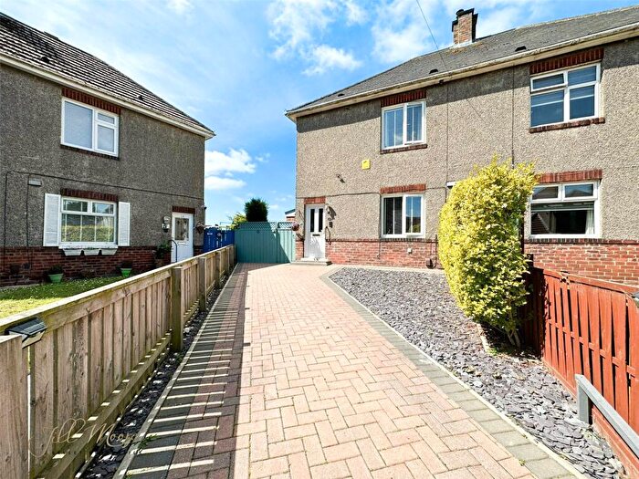 2 Bedroom Semi-Detached House For Sale In Wordsworth Crescent, Springwell Village, Gateshead, Tyne And Wear, NE9