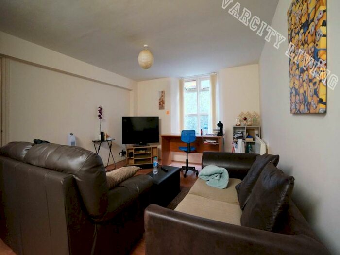 1 Bedroom Flat To Rent In York Place, Bangor, LL57