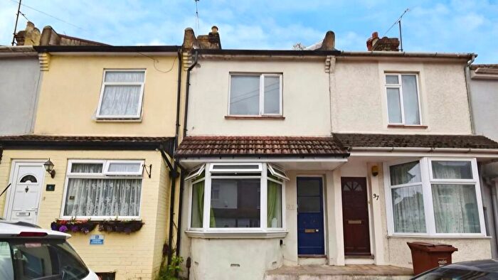 3 Bedroom Terraced House To Rent In Charter Street, Gillingham, Kent, ME7
