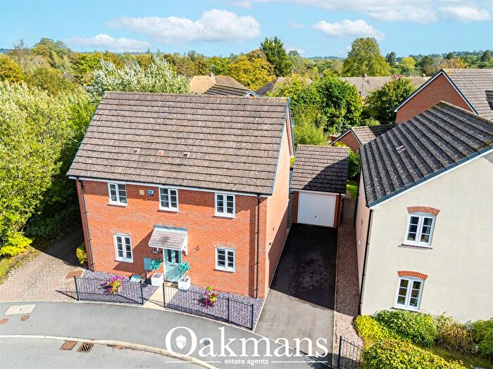 3 Bedroom Detached House For Sale In Hollington Road, Alvechurch, Birmingham, Worcestershire, B48